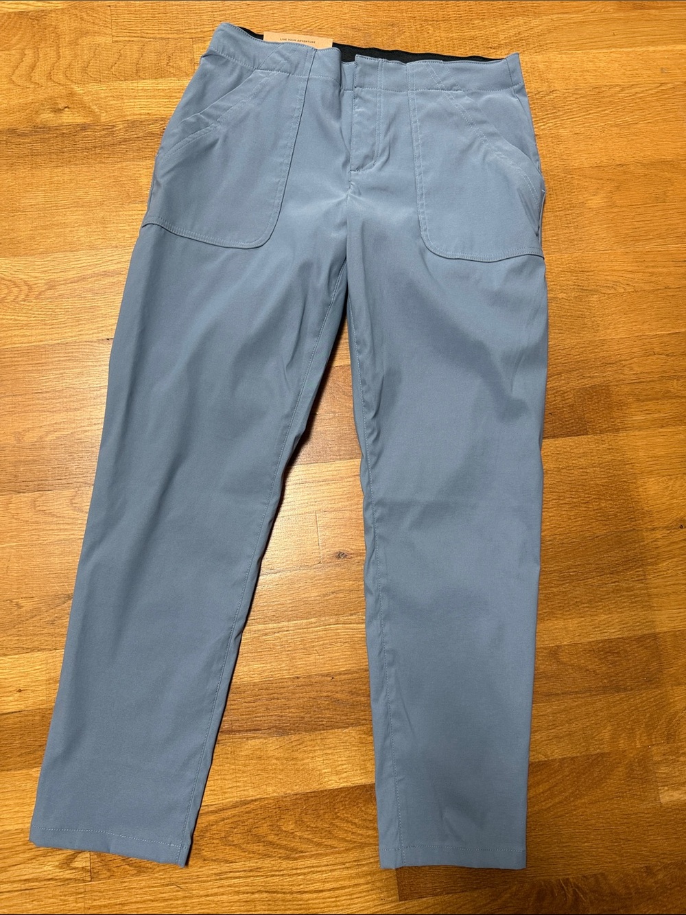 NWT Eddie Bauer Women's Horizon Straight Ankle Pants in Light Gray
